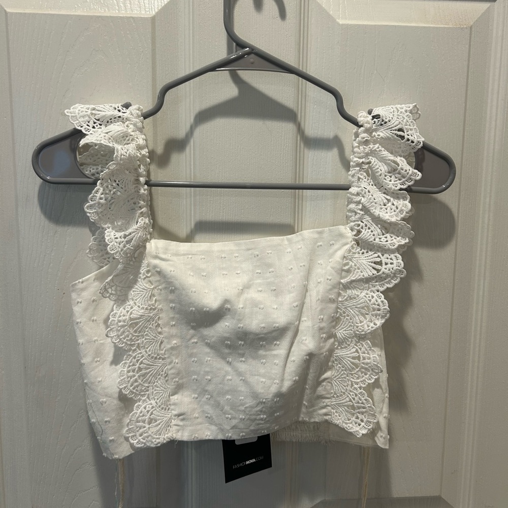 Fashion nova white crop top with ruffles on shoulder